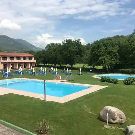 Bran & Denise Apart-hotel Costermano