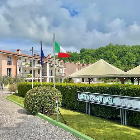 Bran & Denise Apart-hotel Costermano