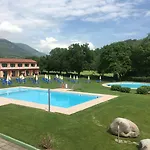 Bran & Denise Апарт-отель Костермано