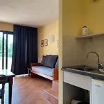 Bran & Denise 3* Костермано