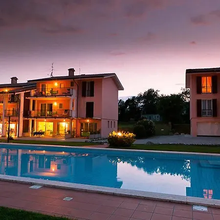 Aparthotel Bran & Denise 3*