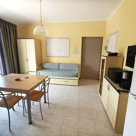 Bran & Denise Aparthotel 3*