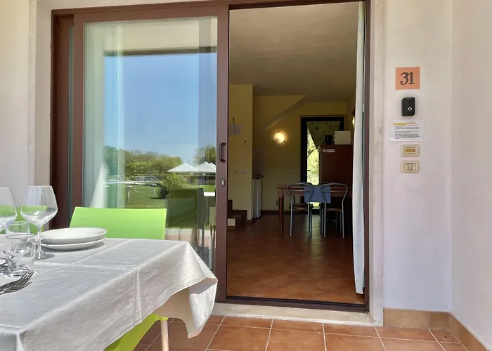 Bran & Denise Апарт-отель Костермано