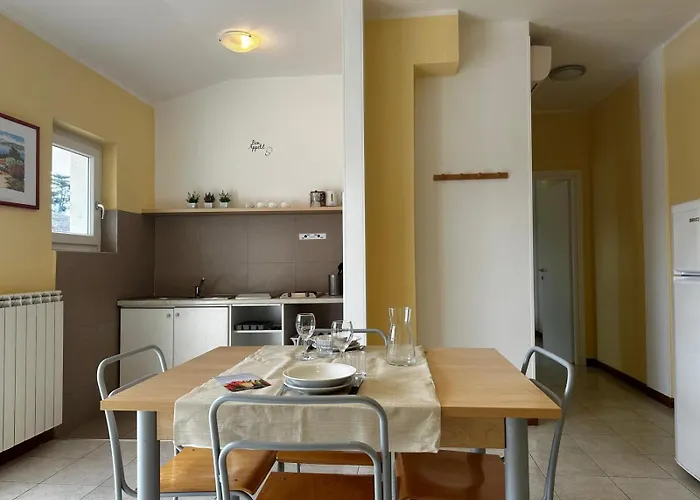 Апарт-отель Bran & Denise Костермано