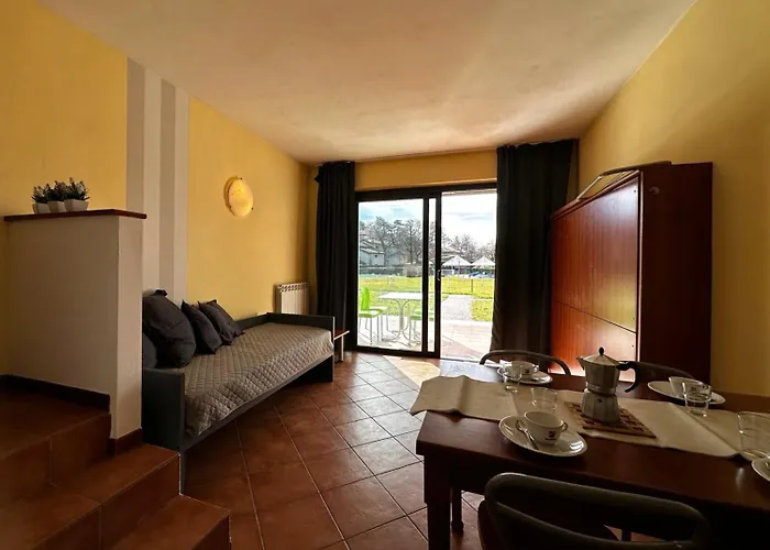 Bran & Denise コステロマーノ