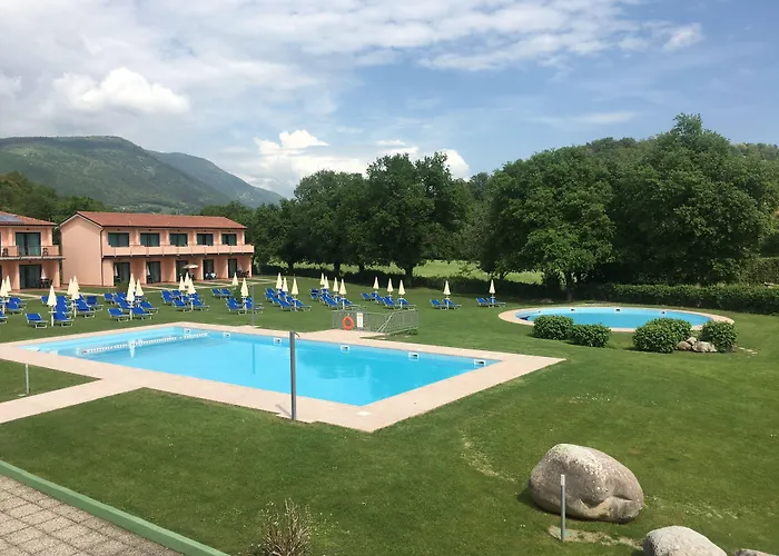 Bran & Denise Lägenhetshotell Costermano