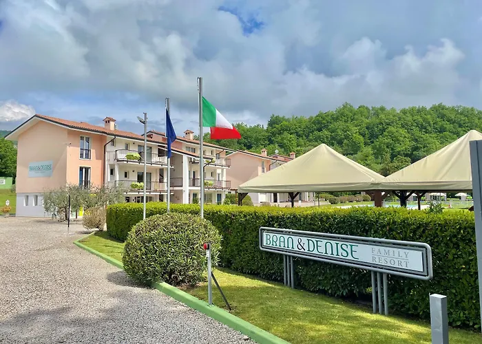 Bran & Denise Lägenhetshotell Costermano