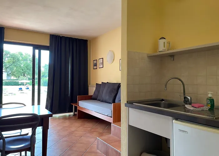 Bran & Denise 3* Costermano